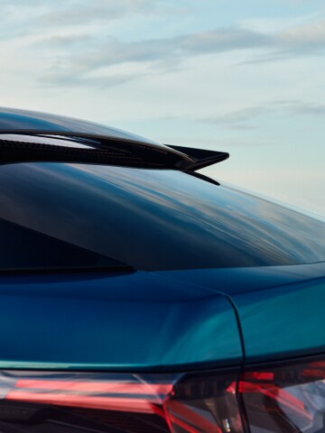 PEUGEOT 3008 PHEV achterspoiler met zwevend design